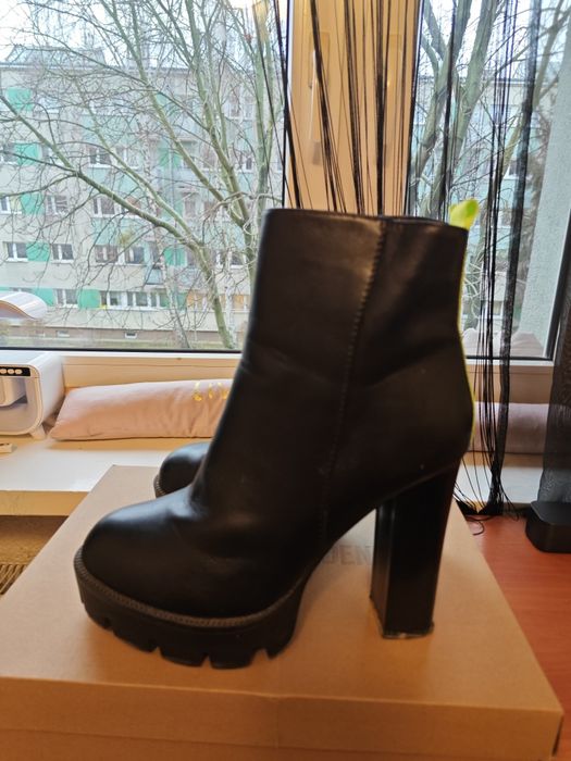 Buty w bardzo dobrym stanie