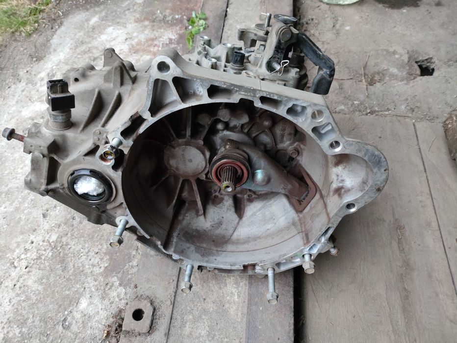 Механічна коробка передач Hyundai accent RB IV 2013