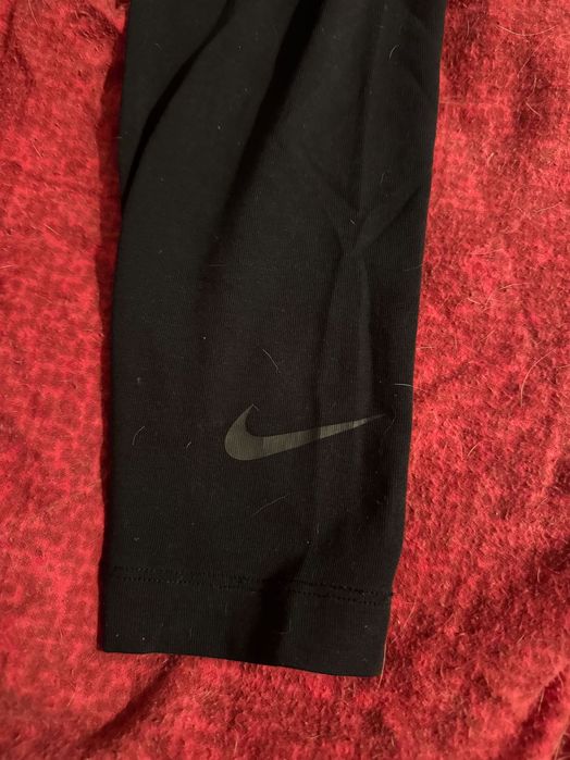 Leginsy Nike czarne