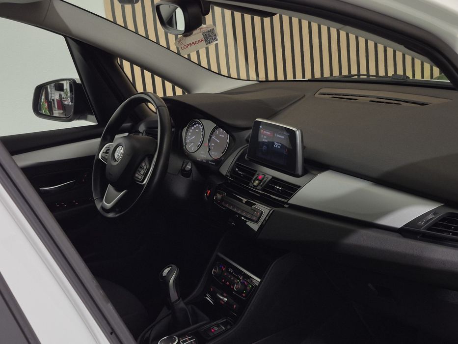 BMW 216 Gran Tourer — fotografia 6
