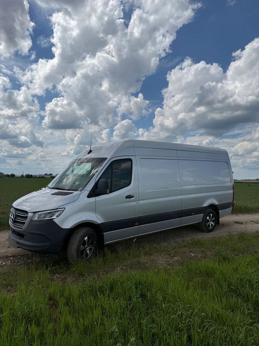 Mercedes-Benz Sprinter  Mercedes-Benz Sprinter 319CDI V6