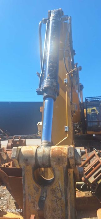 Escavadora Caterpillar 352