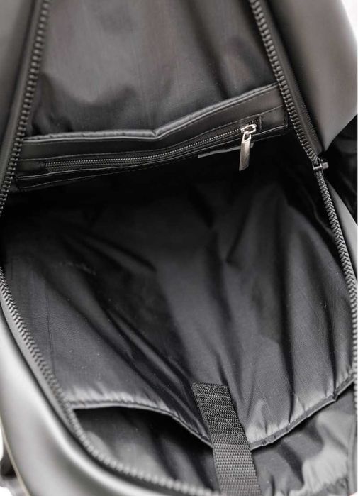 Качественный городской рюкзак ZARD LKT. Цвет: черный.