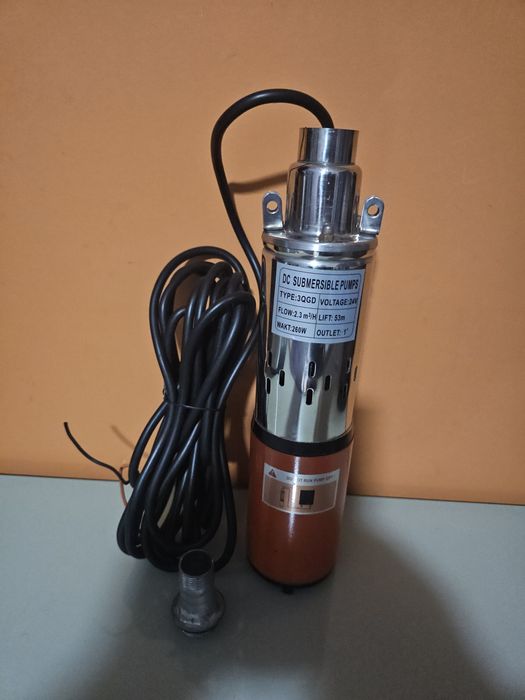 Bomba de poço submersível solar DC 24V 260W Poço profundo 3" Tubo Para