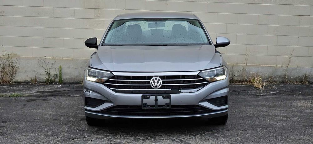 Volkswagen Jetta      2020