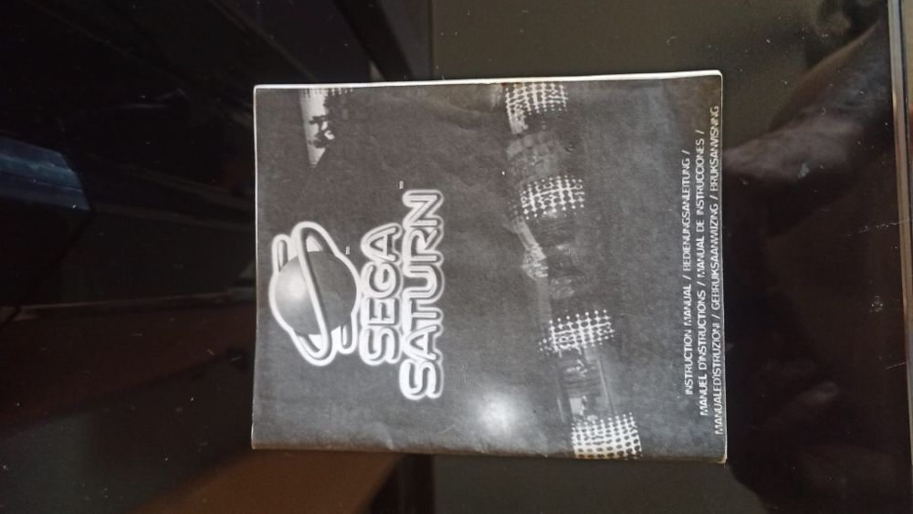 Vendo sega saturno bom estado