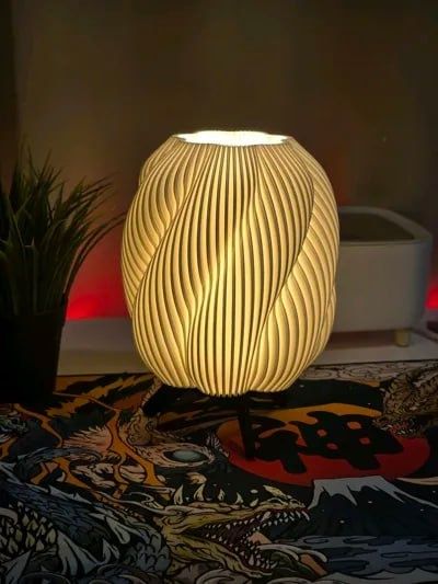 Смугаста спіральна лампа