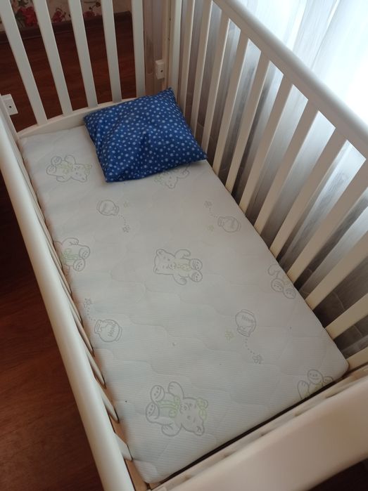 Ліжко дитяче , майже нове