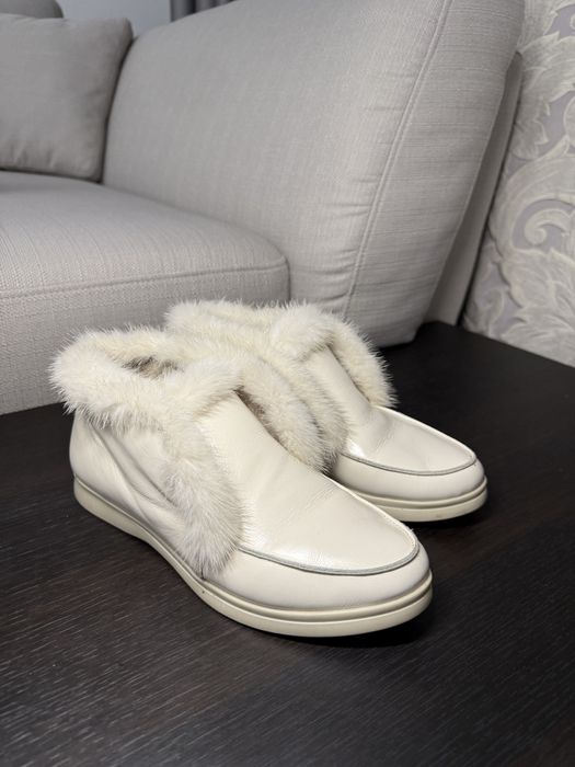 Лофери молочні з натуральної шкіри та хутром норки справжньої