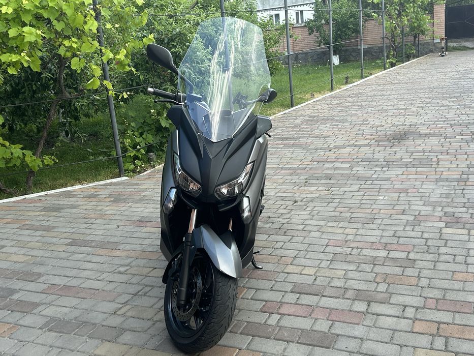 Продам Yamaha X-Max 400