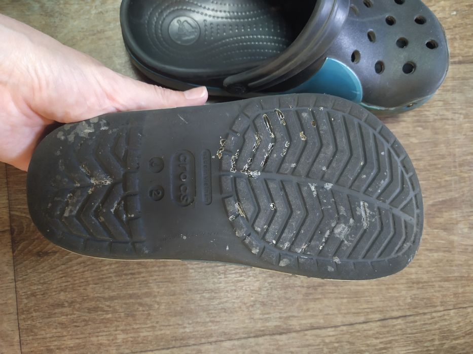 Crocs акули розмір J1