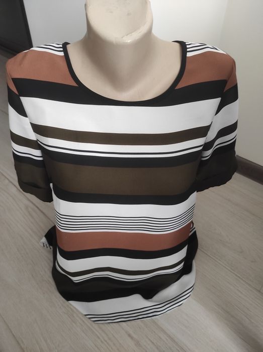 Стильна фірмова блуза Dorothy Perkins.