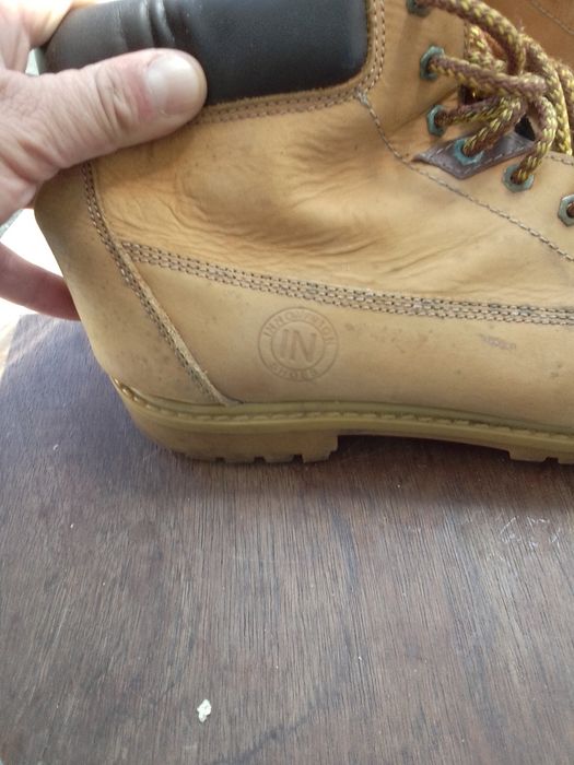 Botas homem 45 em razoável estado