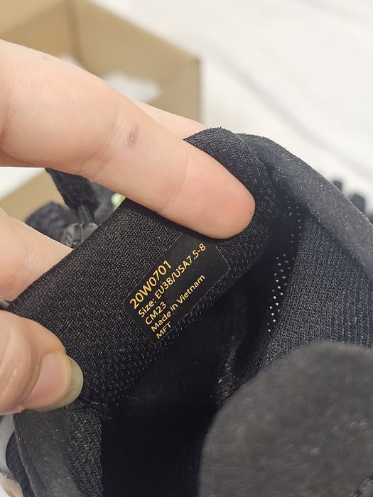 Нові оригінальні Vibram five fingers