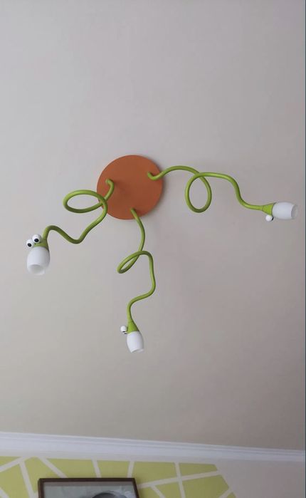 Люстра в дитячу кімнату без 1 плафону