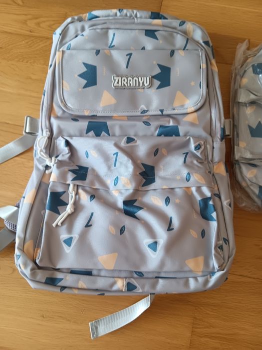 Conjunto Mochila + lancheira - Novos