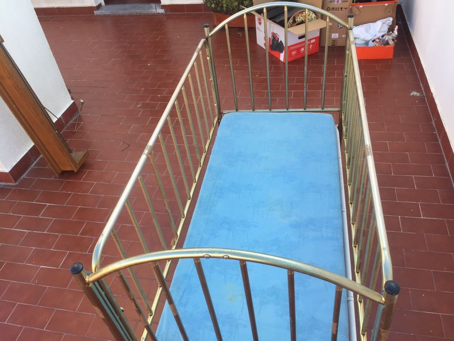 Cama de criança (comprimento_1.35cm)