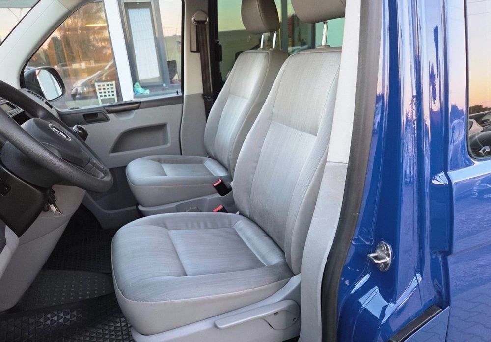 Volkswagen Transporter 2,0 TDI 140 KM 9- Osobowy