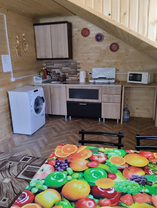 Продаж частини будинку в Карпатах Івано-франківська об. с. Яблуниця