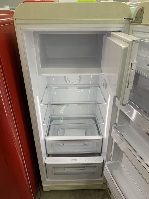 Холодильник Smeg FAB 28