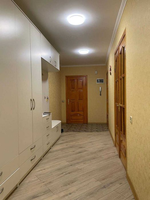 Оренда 3-КІМНАТНОї КВАРТИРИ вул. Бажова. буд 30.