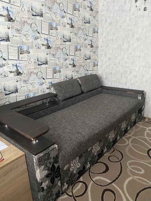 Продам диван  в гарному стані