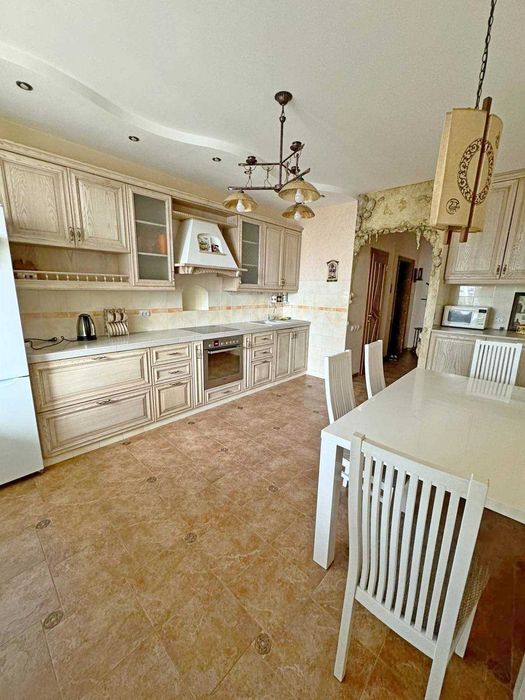 Без комісії! Оренда 3 кімнатної квартири Позняки Григоренка 28