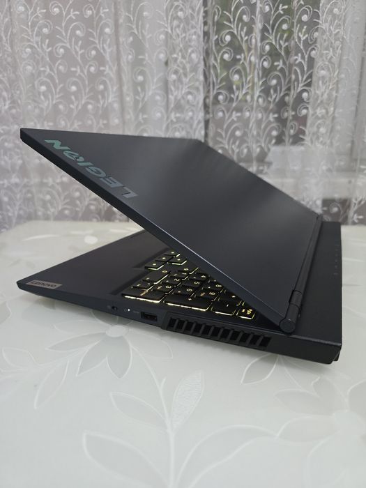 Lenovo Legion 5/165Hz 10-bit/5600H×12CPU/RTX 3050 Ti/RAM:16GB/SSD:512GB