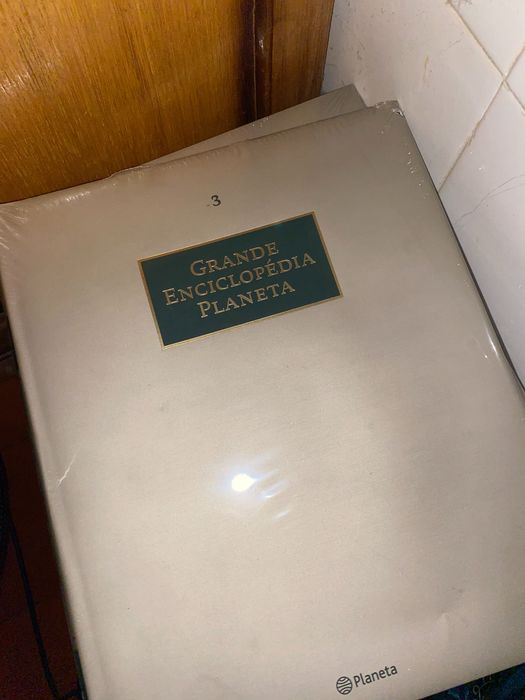 Grande Enciclopédia planeta, completa