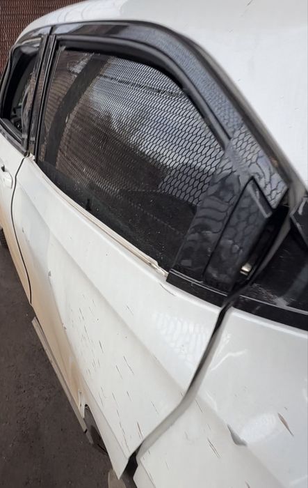 Задняя левая дверь Honda ens1