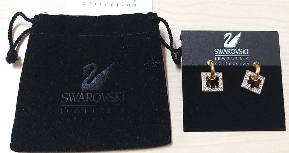 Brincos de mola Swarovsky.