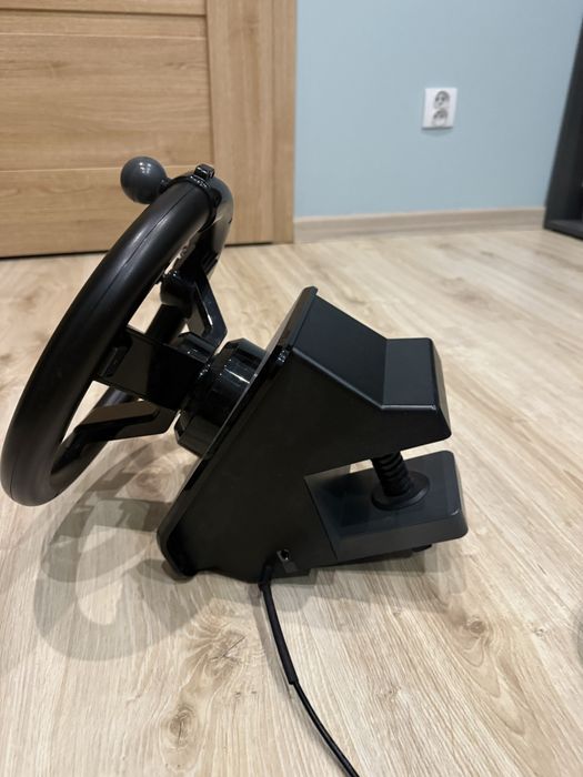 Kierownica logitech saite g + pedały