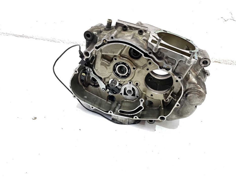 Suzuki Dr 650 600 Kartery lewy prawy części