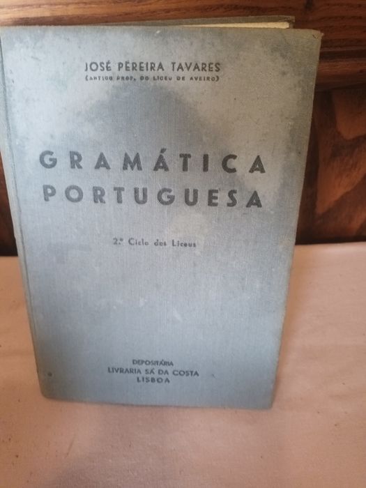 Livros antigos cada um o seu valor