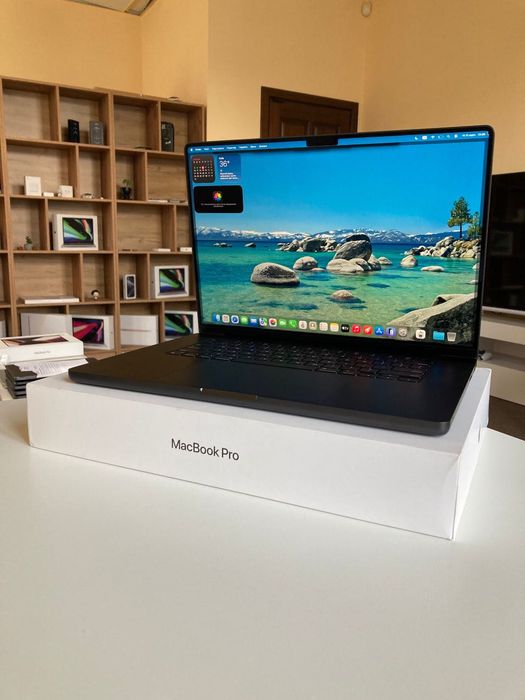 Ноутбук Apple MacBook Pro 16" M4 Max 48 Gb RAM/ 1 Tb SSD Space Black (WITH BOX)