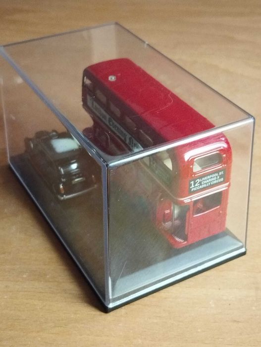 Taxi e Autocarro Britânico Oxford Diecast