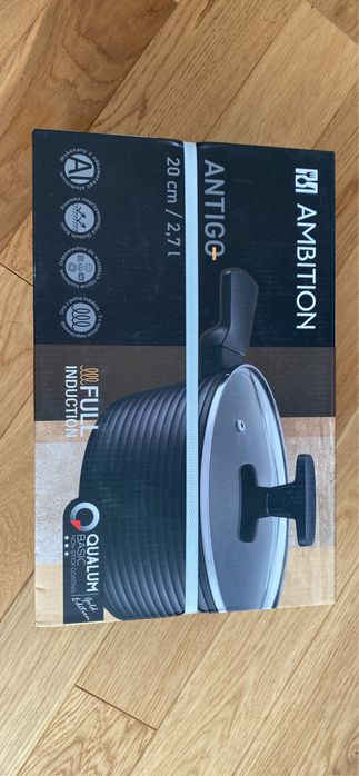 AMBITION Garnek z pokrywka z powłoką Qualum Basic Gold Edition AntiGo