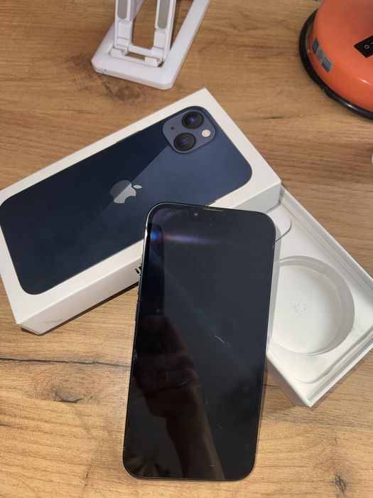 Продам iphone 13