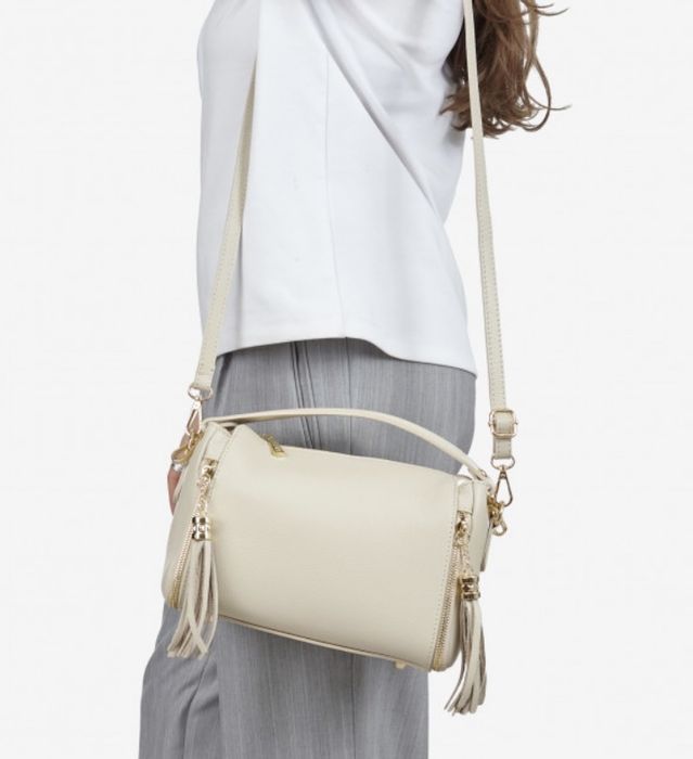 Сумка шкіряна біла бежева чорна Італія Мягкая сумка кожаная через плеч