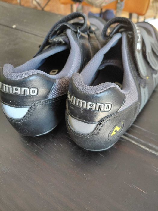 Sapatos ciclismo SHIMANO SH-T092