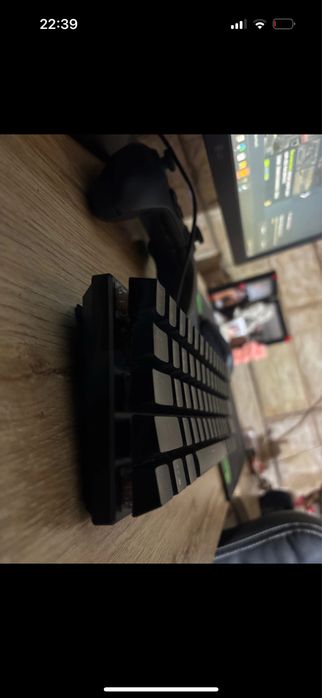 Teclado gamer 60% Mecânico!!Red switch