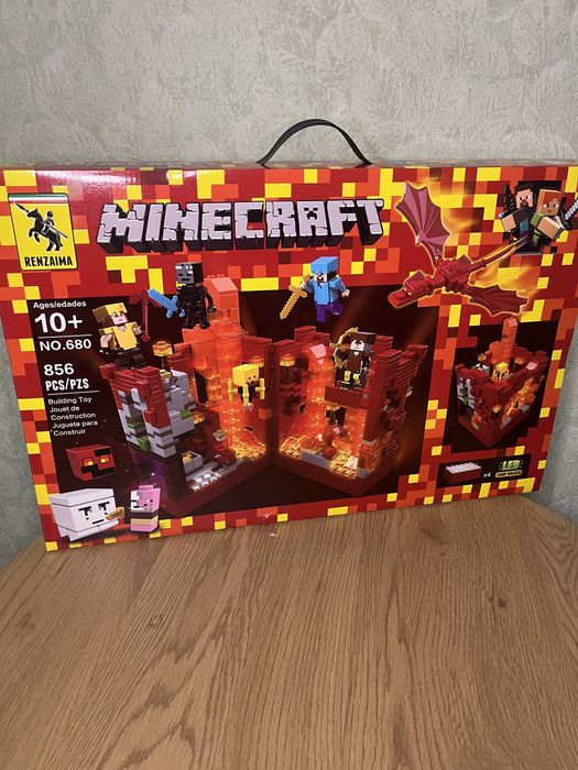 Констркутор minecraft з LED підсвіткою 850 деталей | лего майнкрафт