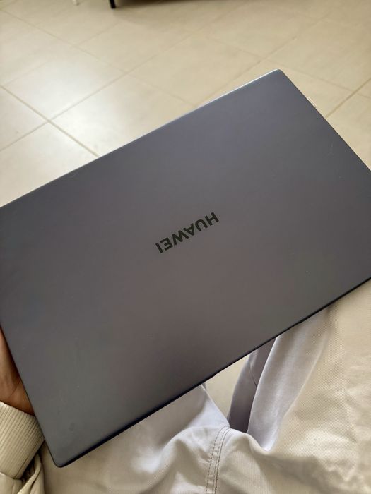 Laptop Huawei (quase nova)