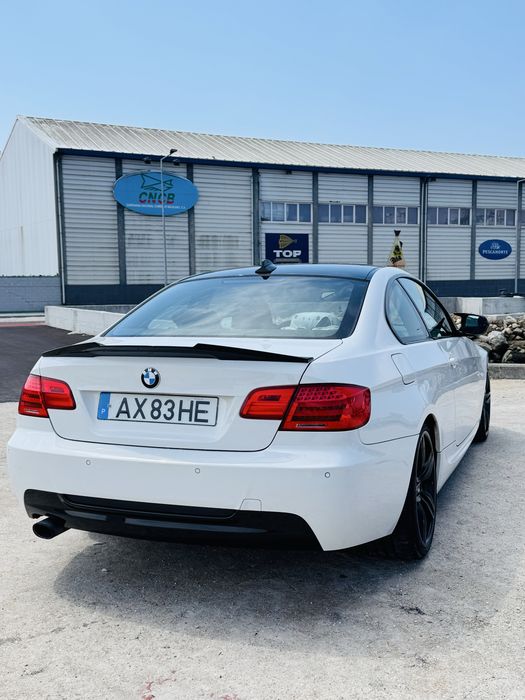 Vendo bmw 320d lci e92 pack m