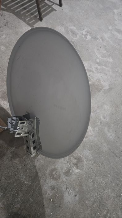 Parabólica satélite