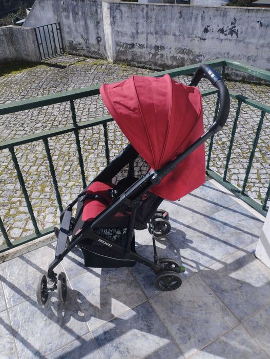 Carrinho de Passeio Recaro Easylife