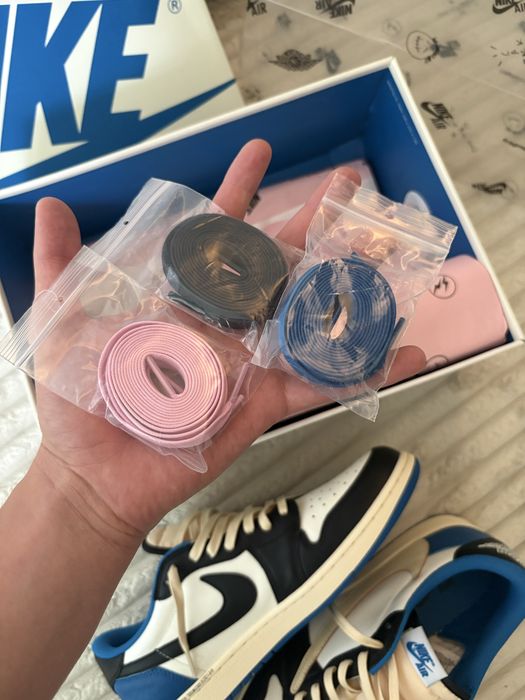 Jordan 1 Low Travis Scott x Fragment