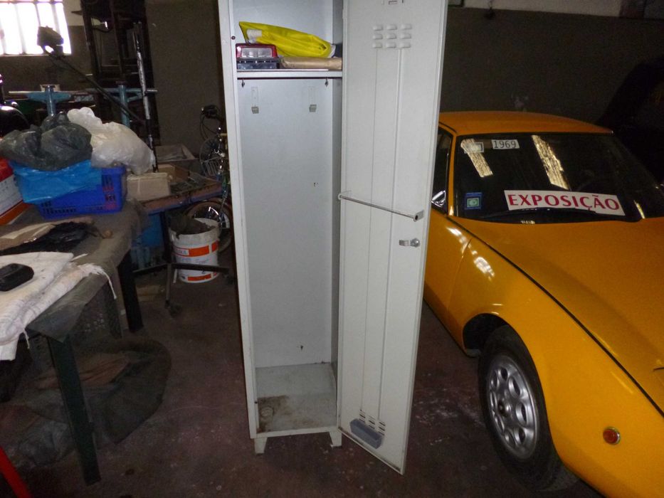 Armário em chapa individual