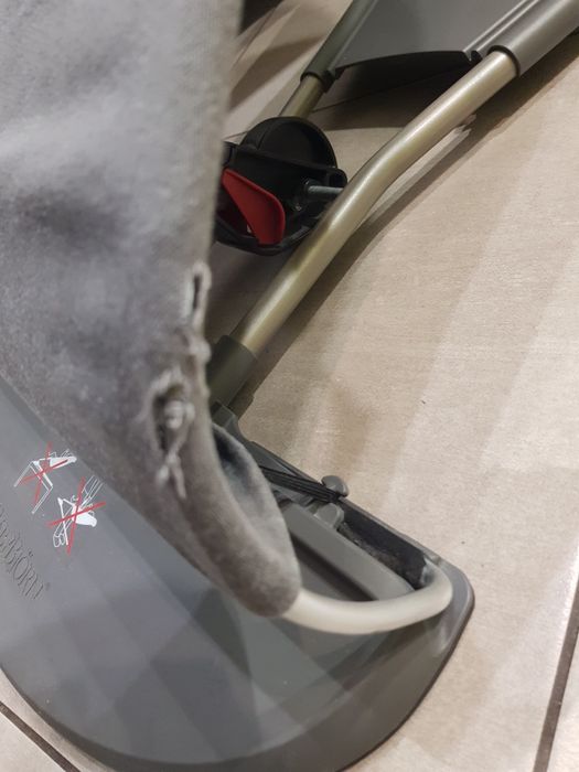 Leżaczek bujaczek Babybjorn Bliss