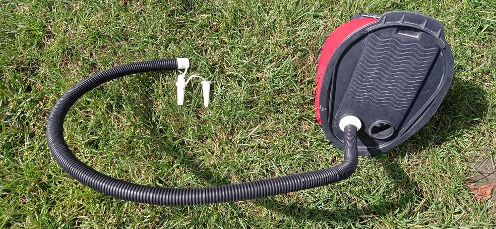 Pompka nożna do materacy pontonów